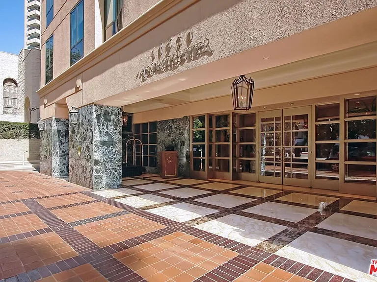 10520 Wilshire Blvd #1207 — Photo 3