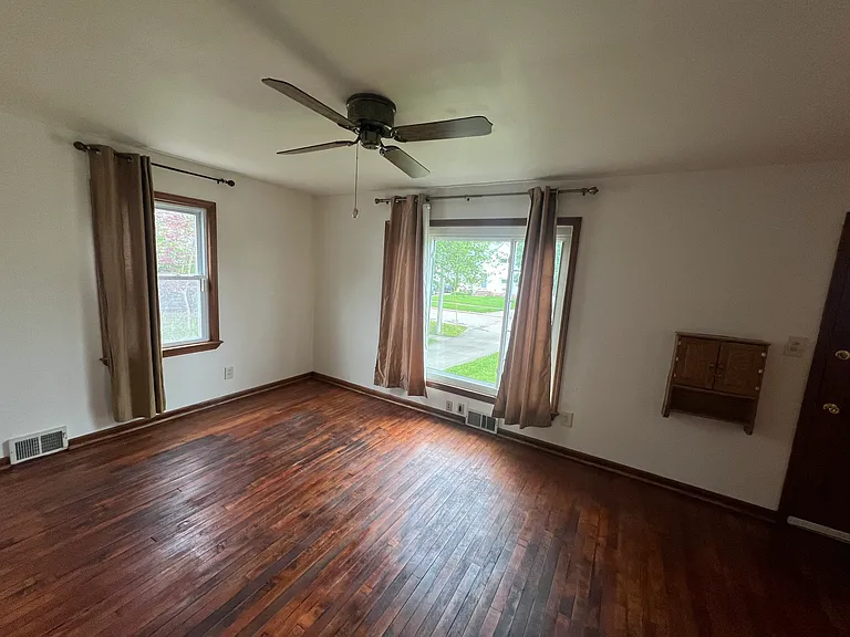 6103 Allanwood Dr — Photo 17