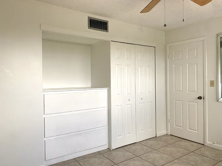 2322 S Cypress Bend Dr #711 — Photo 13