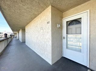 312 E Surfside Dr, Port Hueneme, CA 93041