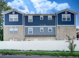 233 N 12th St, Newark, NJ 07107