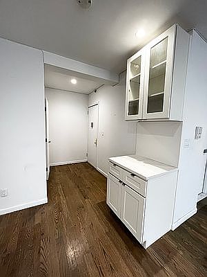 5th image of 130 Fort Washington Ave #4M