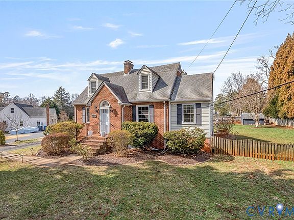 2nd image of 1613 Meadowbrook Heights Rd