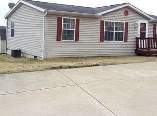 320 Echo Valley Dr, Shavertown, PA 18708