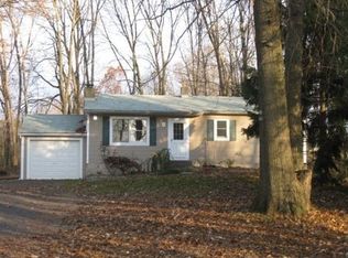 6751 Passer Rd, Coopersburg, PA 18036