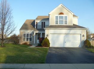 1651 Gleneagle Dr, Carpentersville, IL 60110