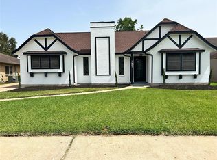 1601 Washington Dr, Deer Park, TX 77536