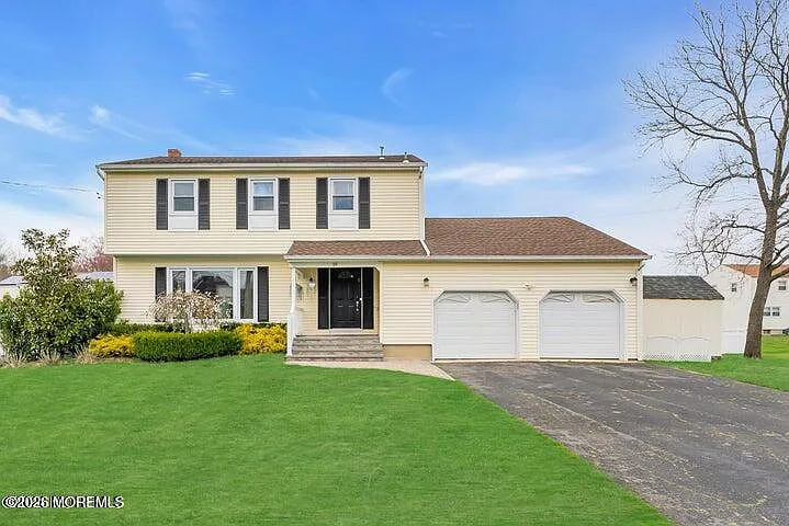 19 Fieldstone Ln