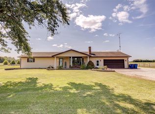 3731 Hitt Rd, Tamaroa, IL 62888