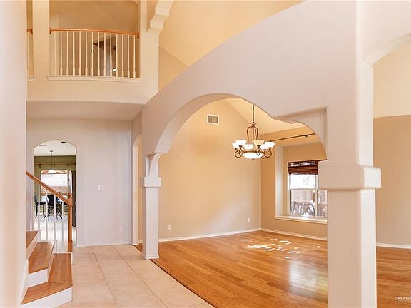 5th image of 2805 Nicole Dr