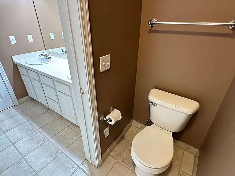 5555 Woodruff Shore Dr — Photo 45