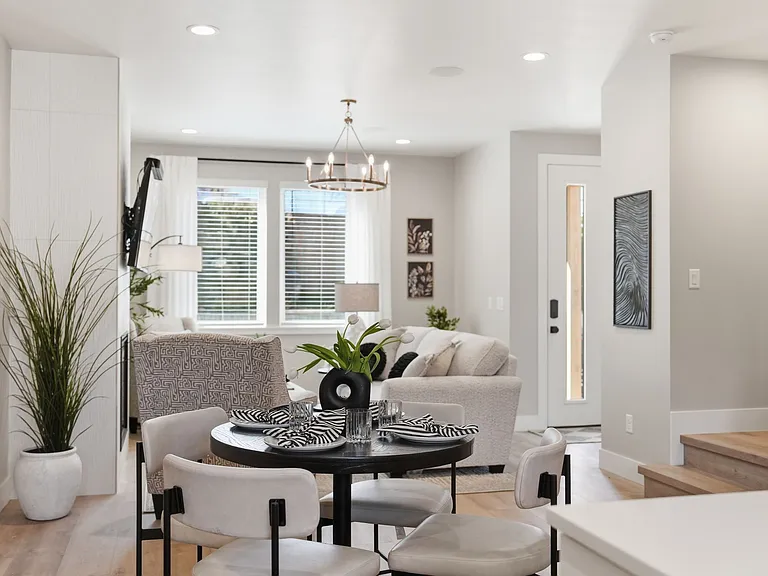 330 NE Quimby Ave #2 — Photo 11