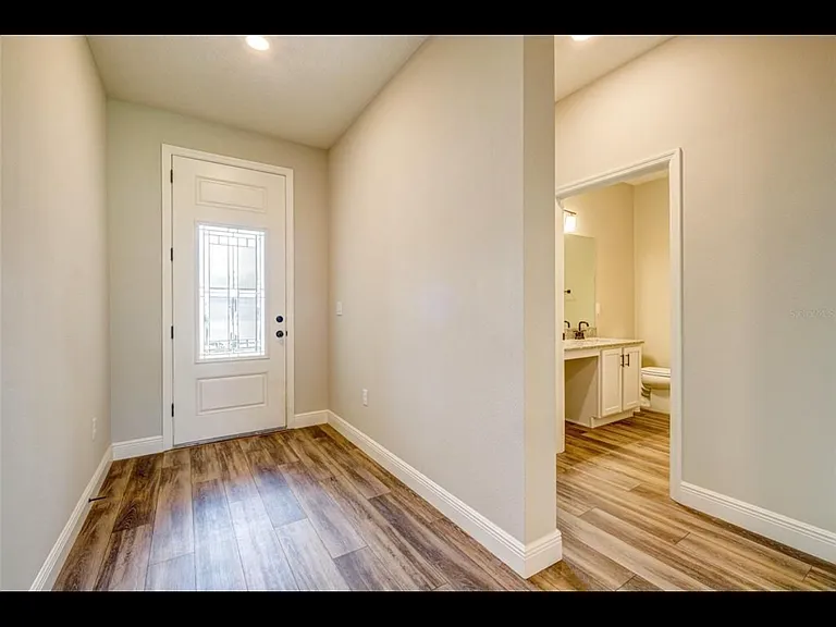 5728 143rd Ct E — Photo 2