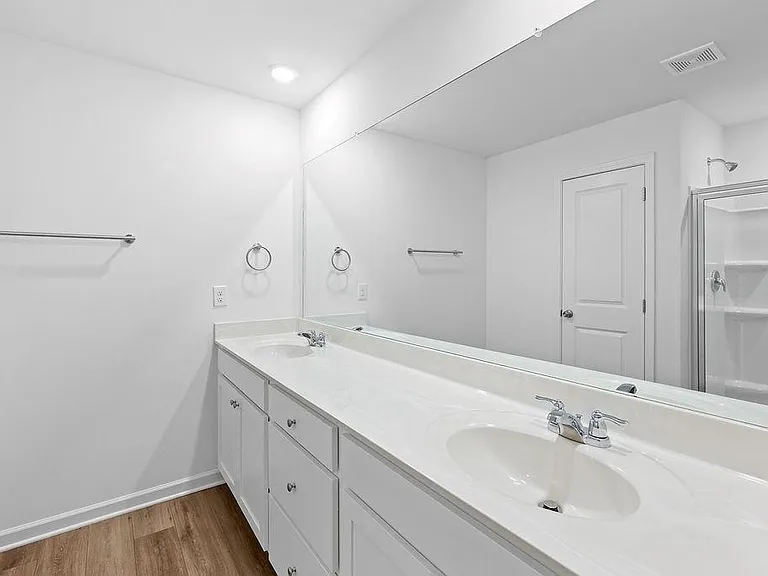 2749 Lou Lou Ln — Photo 16