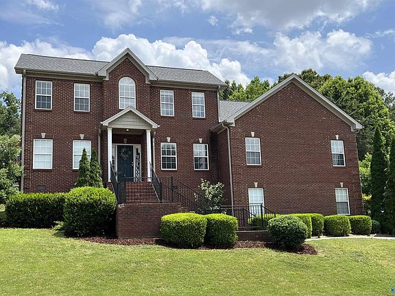 3rd image of 425 Barrington Hills Dr