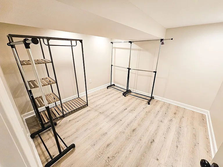 6024 Hillside Avenue East Dr — Photo 35