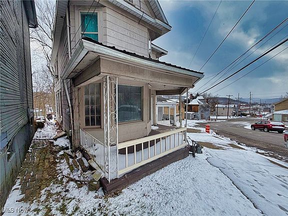 2nd image of 714 Minerva St