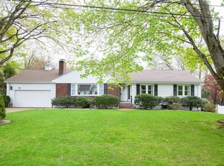38 Lawrence Ln, Lexington, MA 02421