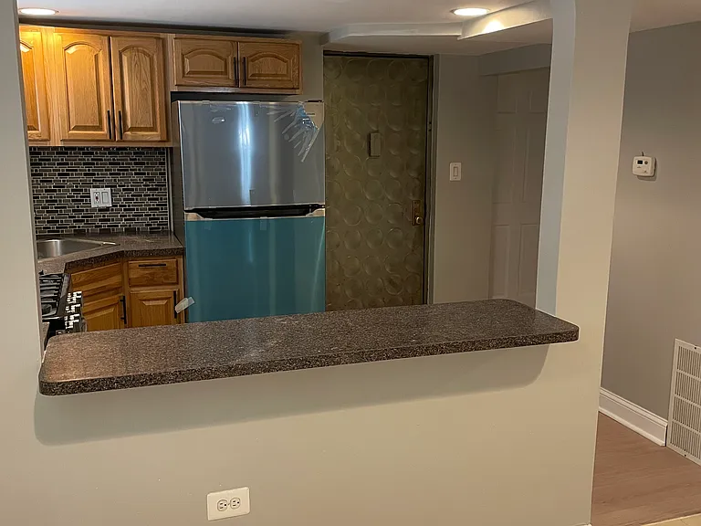 7022 S Maplewood Ave #G — Photo 4
