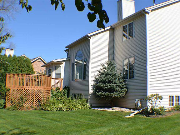 3rd image of 5266 Thornberry Dr