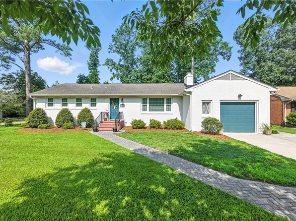 107 Lolas Dr, Newport News, VA 23606
