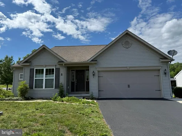 2 Rollingview Ln, Denver, PA 17517