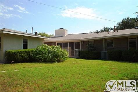 3rd image of 109 Crestview Dr