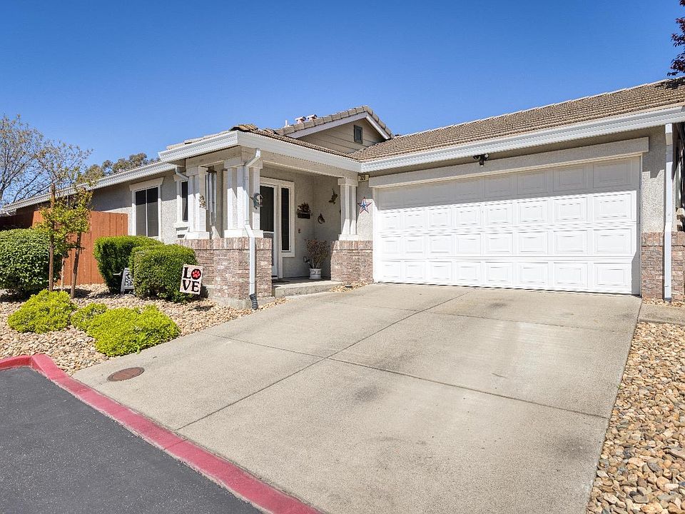 1st image of 320 Torrey Pines Court