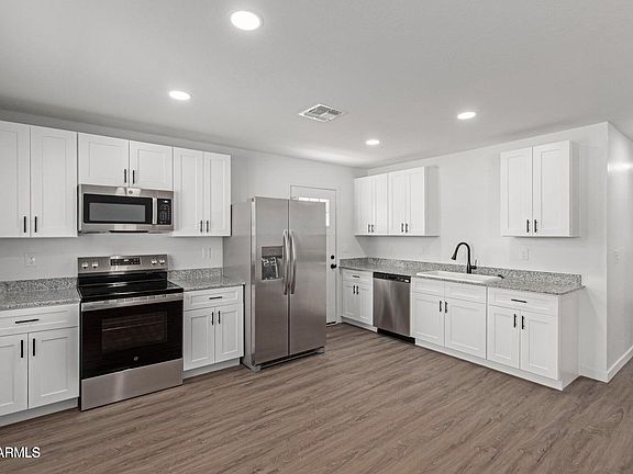 2nd image of 450 S CRISMON Road