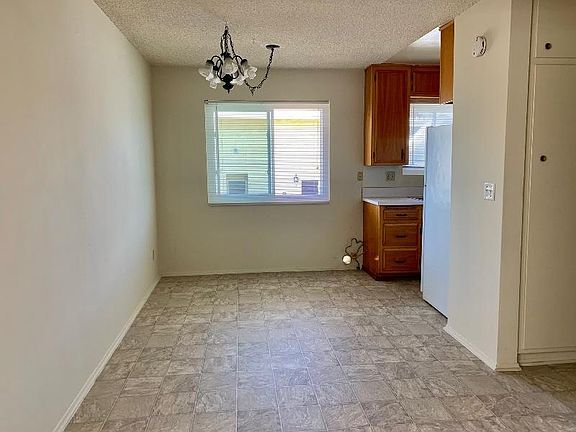 4th image of 619 N Juanita Ave APT D
