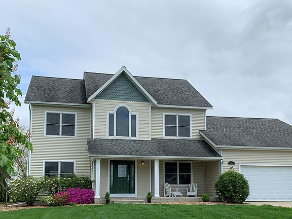 3rd image of 4747 Lauren Ln