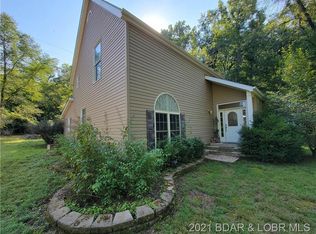 4695 E Cove Dr, Stover, MO 65078