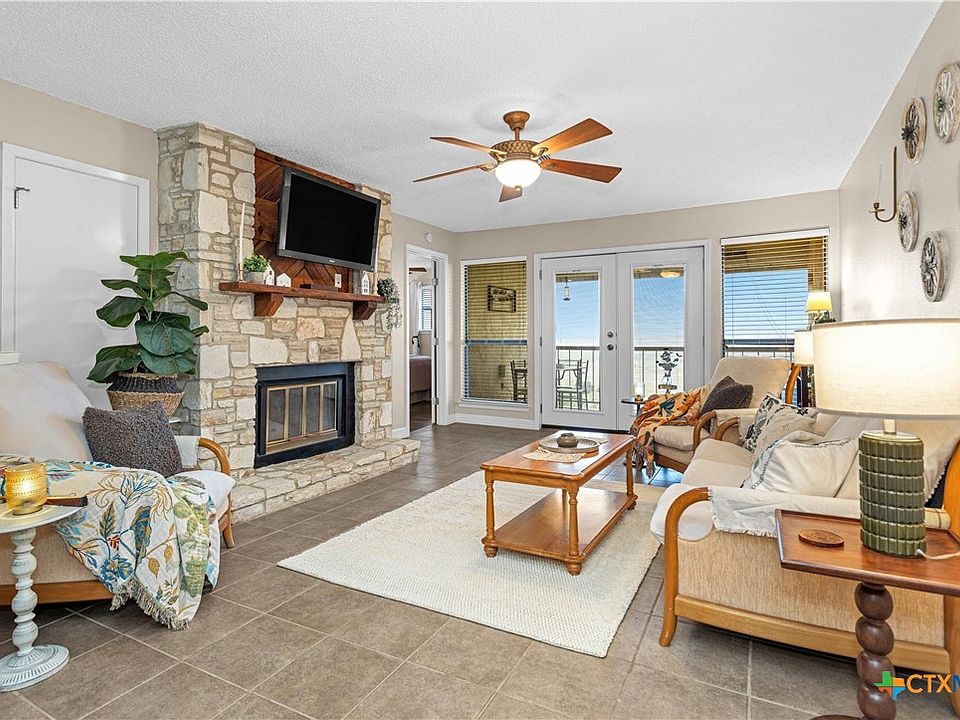 1st image of 1226 Cougar Dr APT 15