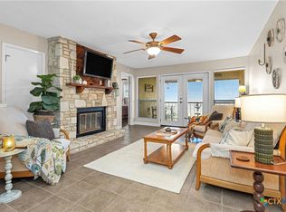 1226 Cougar Dr APT 15, Canyon Lake, TX 78133