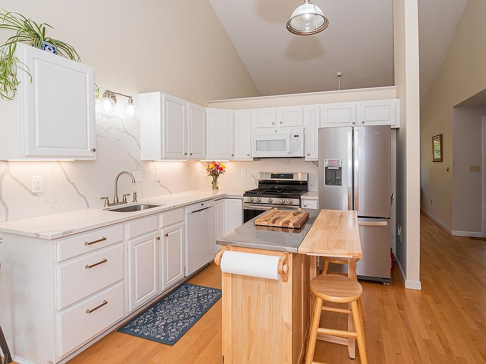 Cranberry Meadows Apartments Hampstead, NH Zillow