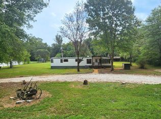 4439 Danville Rd, Big Sandy, TN 38221