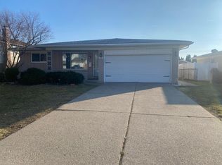 13480 Viola Dr, Sterling Heights, MI 48312