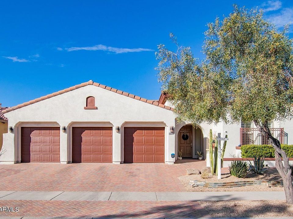 1st image of 2028 W Calle De Las Estrella