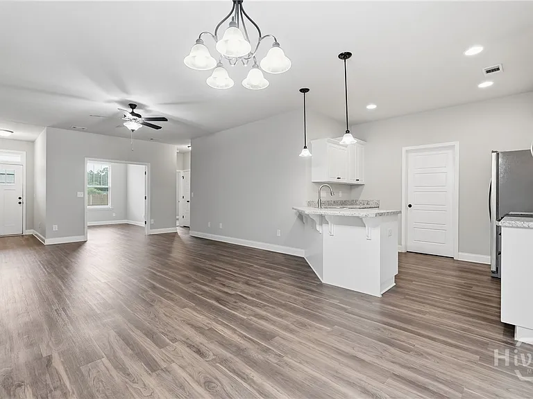 217 Timberlake Dr — Photo 10