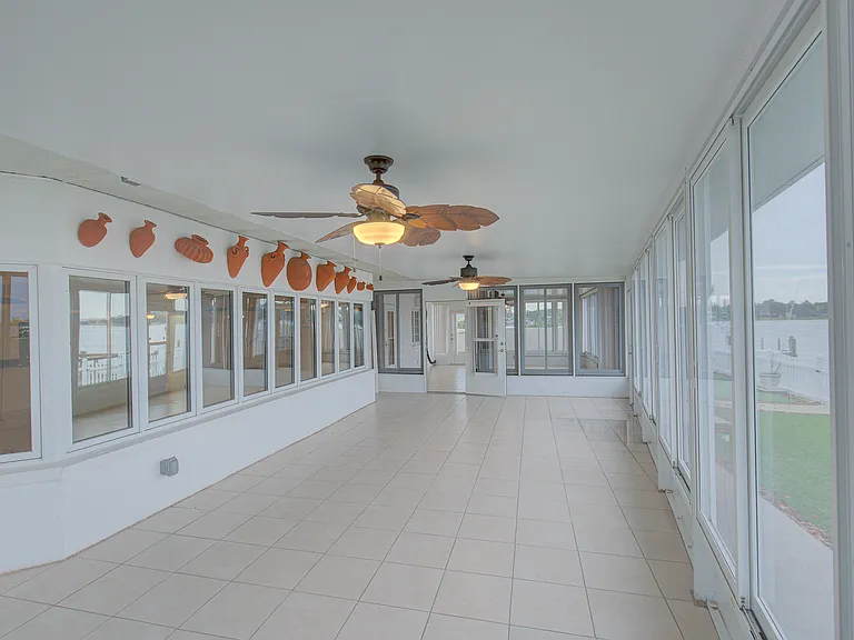 31 Freshwater Dr — Photo 23