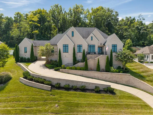 1027 Stockett Dr, Nashville, TN 37221