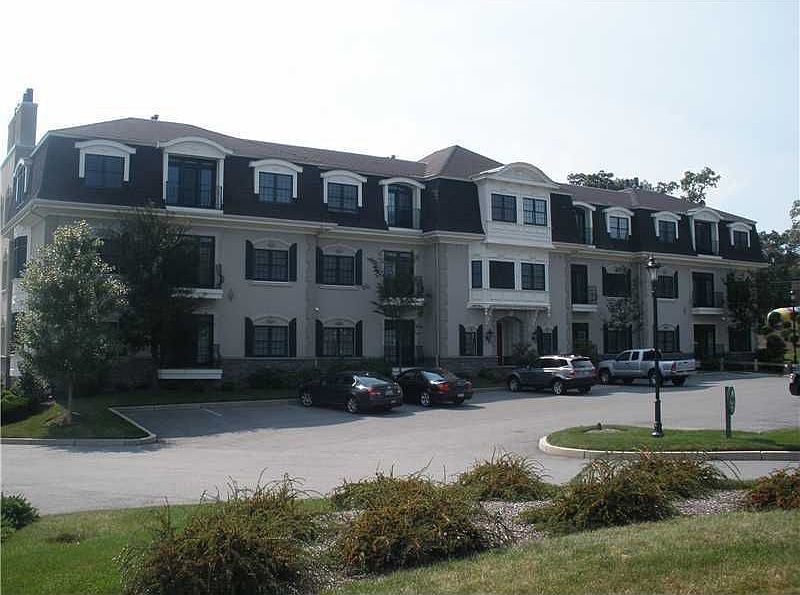 1st image of 114 Vistas Ct #114