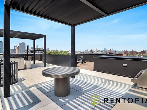 1010 Pacific Street image 23 of 28