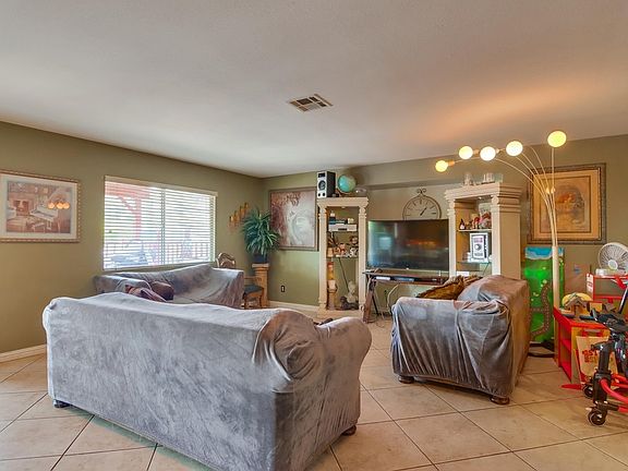 3rd image of 5027 Cimarron Way