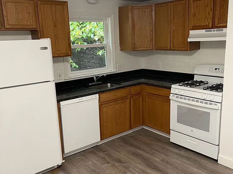 Upton St Apartments LLC — Photo 29