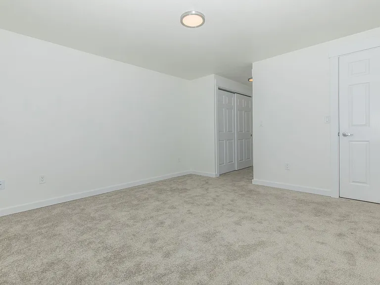 Alcove Apartment — Photo 21
