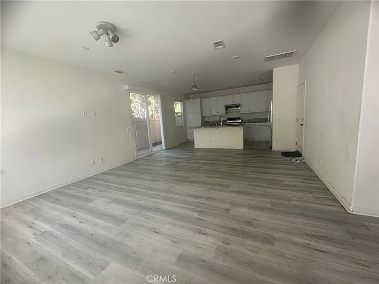 21116 Blossom Way — Photo 3