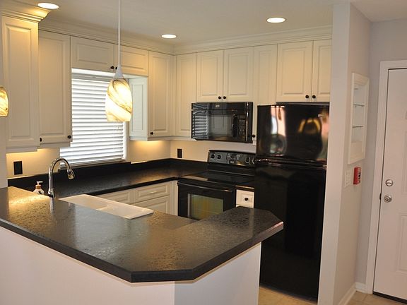 3rd image of 5450 Longwood Run Blvd APT 104