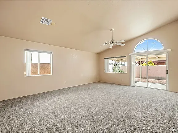 1922 E Leisure Ln — Photo 5