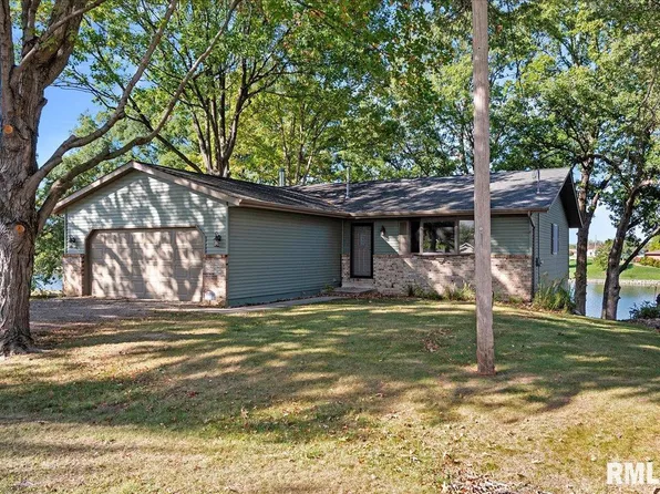 498 Juniper Point, Petersburg, IL 62675